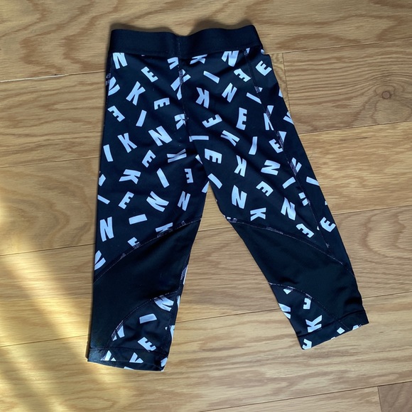 Girl Nike Dri-Fit 2 capri pants - Picture 9 of 9